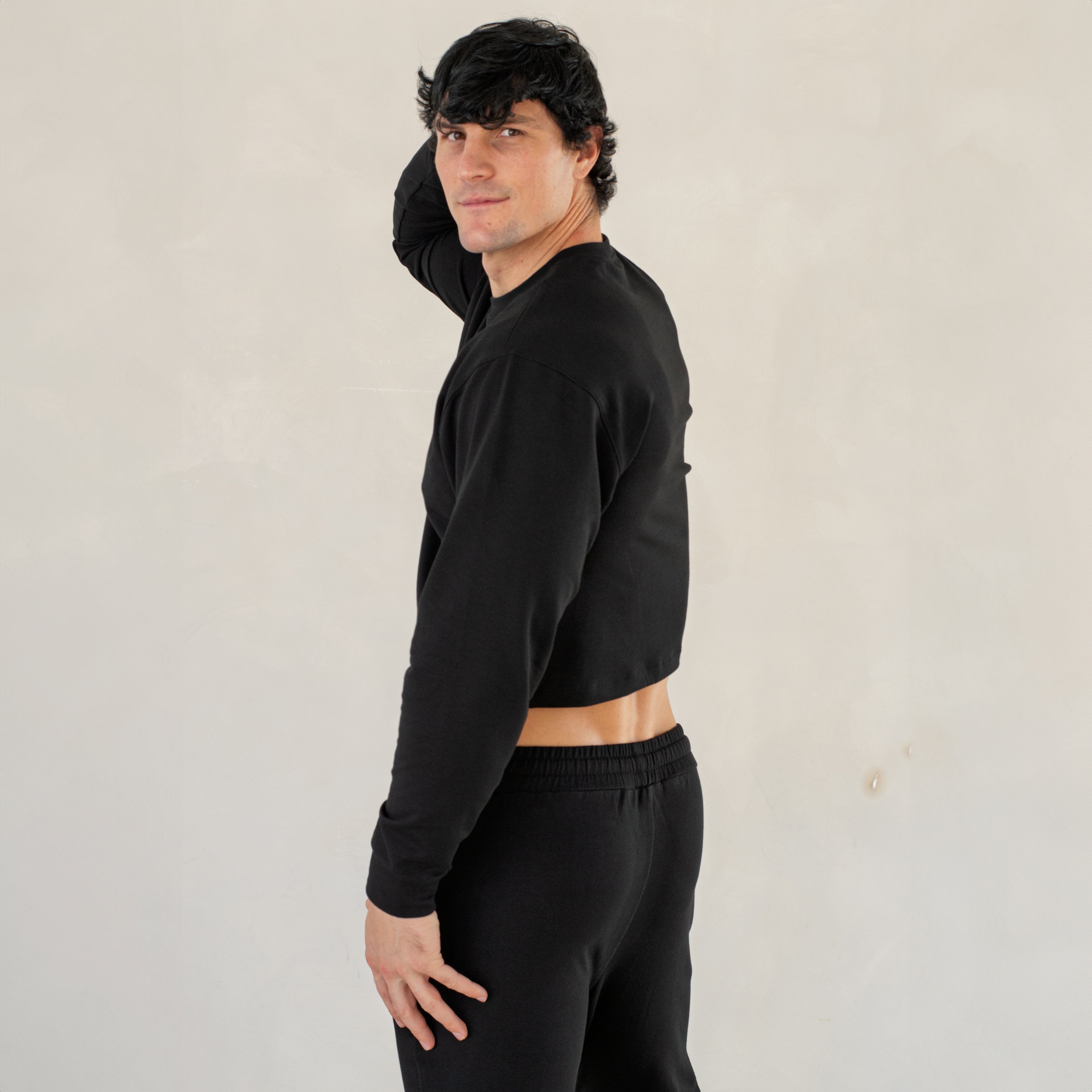 Sweatshirts, shorts & pants