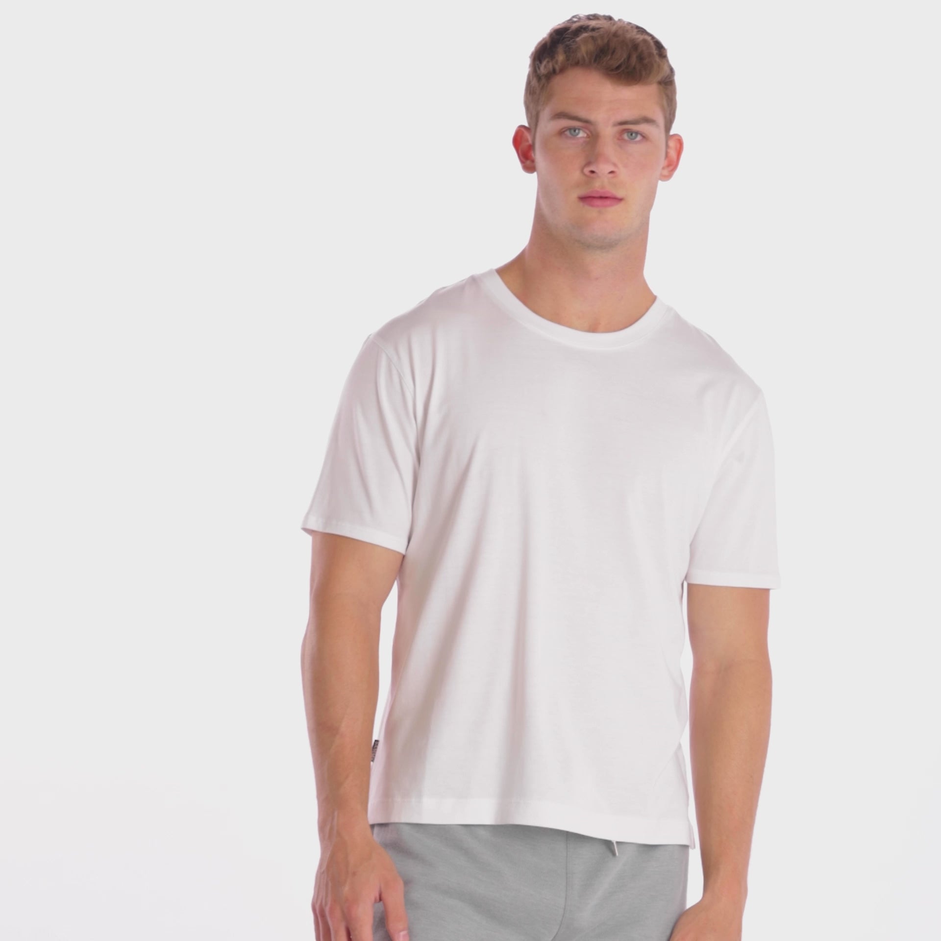 SAMMY Menswear® Men's Untucked Tee In White